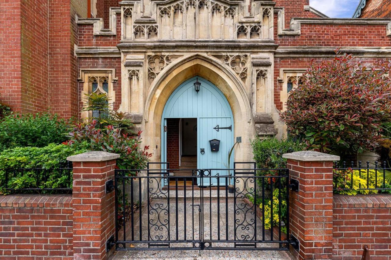 Grade 2 Listed Converted Church, Within 750Yrds To Southsea Beach Portsmouth Exterior foto